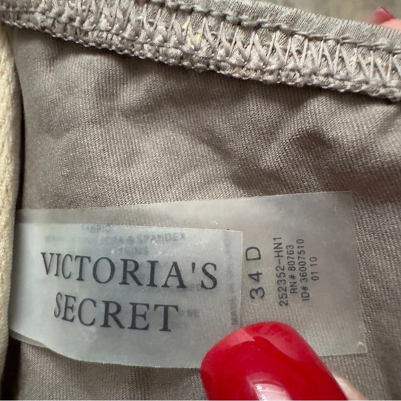 Victoria’s Secret Gold Metallic Bling Bikini set  34D  Top &  Bottoms M - Picture 4 of 6